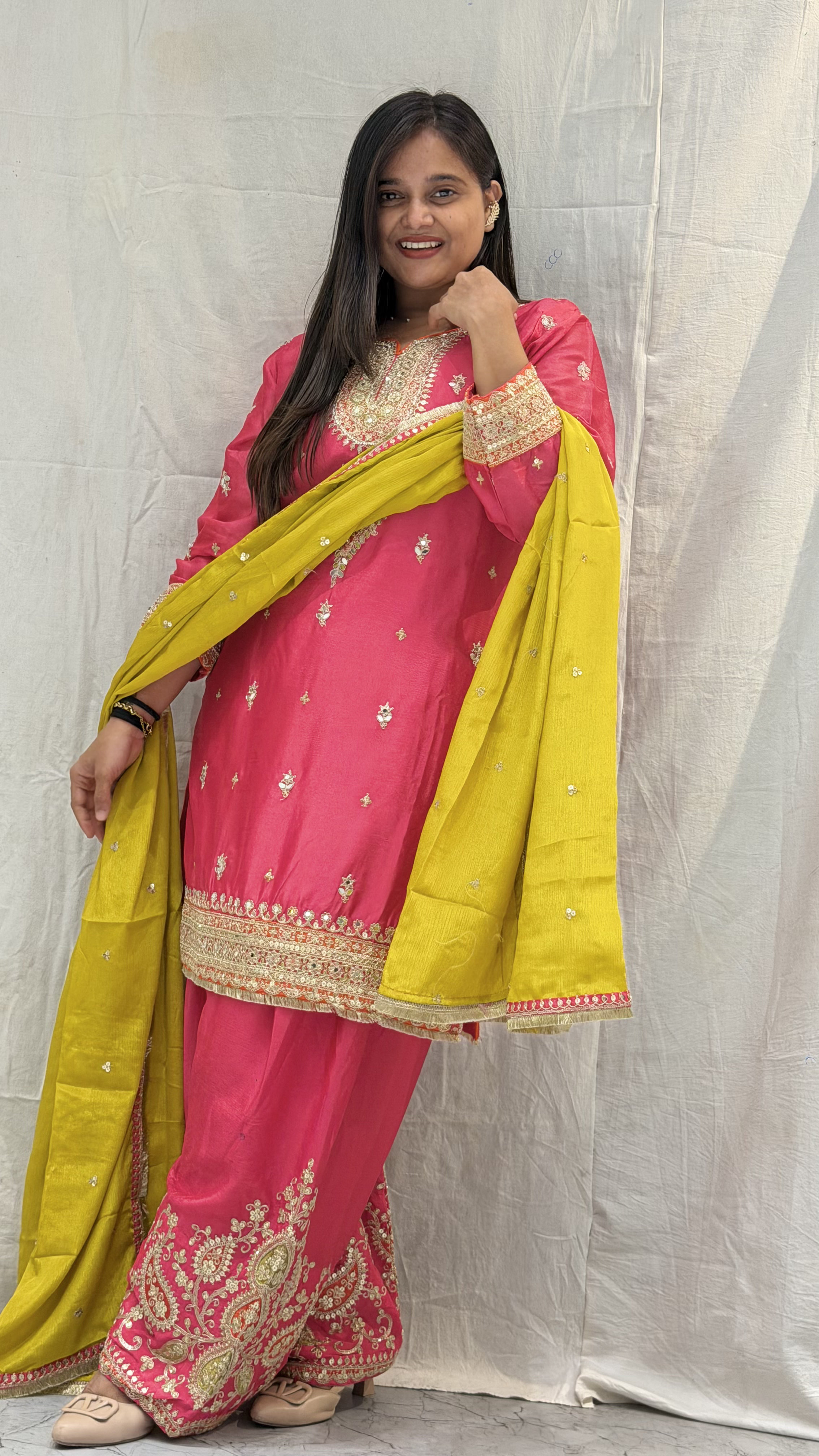Premium Handcrafted sarees IMG_1084